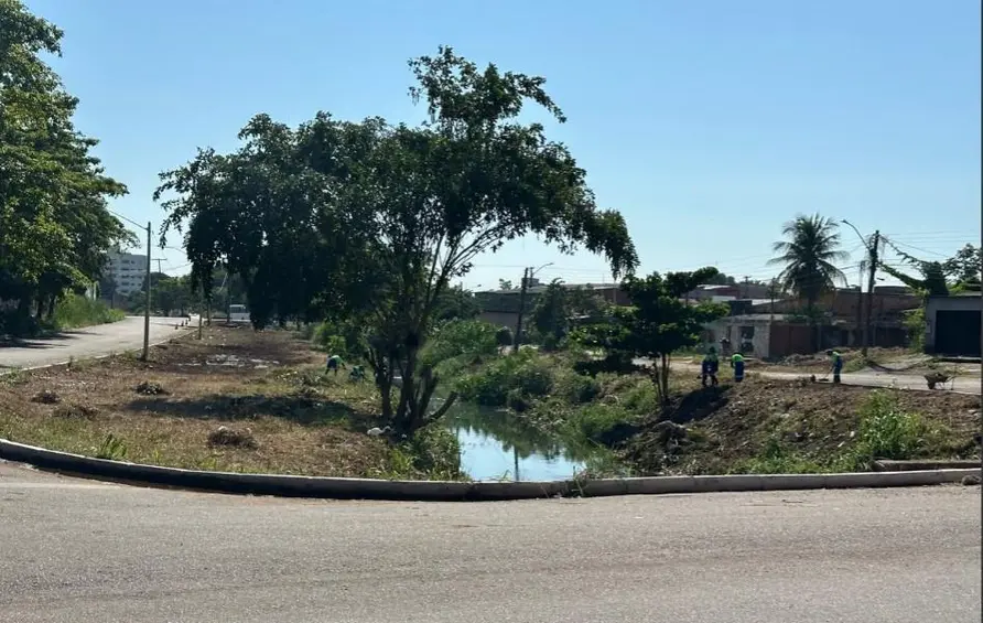 Limpeza do Canal dos Tanques melhora qualidade de vida em São João Bosco