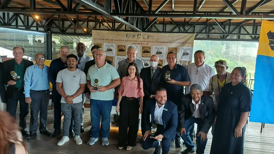 Asfemm empossa nova diretoria e homenageia defensores da EFMM em Porto Velho