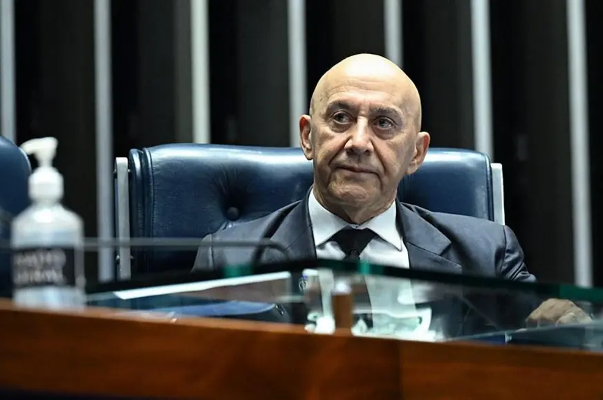 Ayel Muniz defende respeito e serenidade ao senador Confúcio Moura em Porto Velho