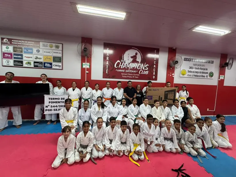 Deputado Cássio Gois destina recursos para projeto de karatê em Vilhena