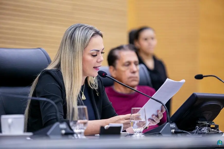 Deputada pede construção de nova escola indígena em Chupinguaia devido a precariedade