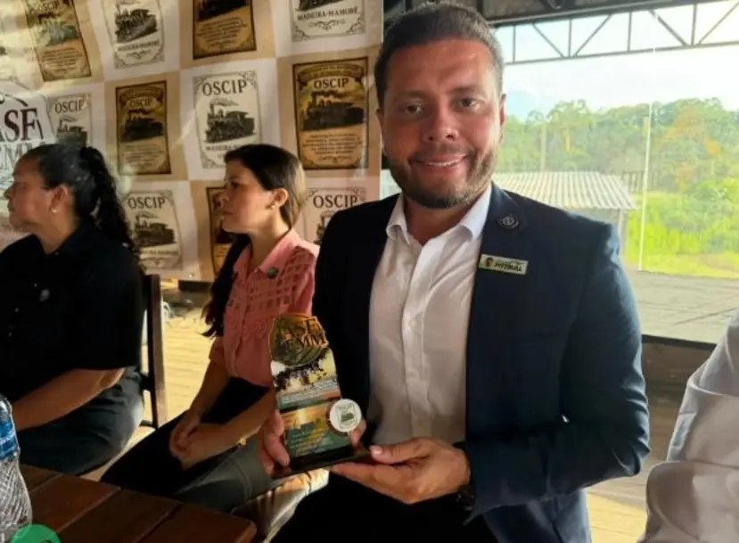 Nova diretoria da Asfemm é empossada e homenageia defensores da EFMM