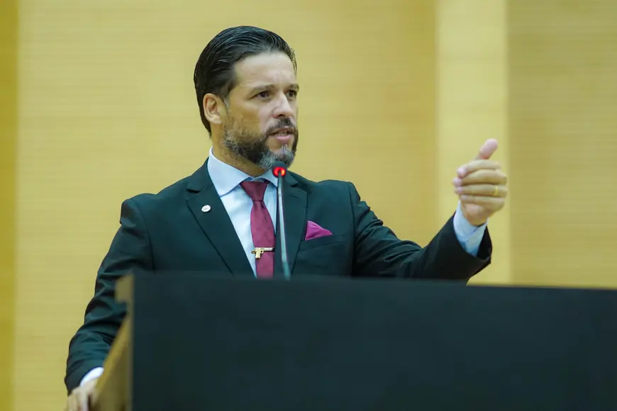 Deputado Camargo cobra valorização de servidores do DER em Rondônia
