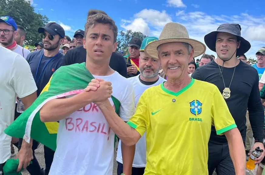 Senador Jaime Bagattoli e deputado Nikolas Ferreira lideram Caminhada da Liberdade até Brasília