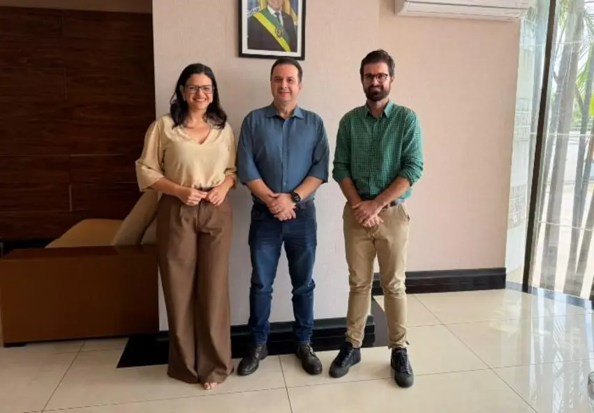 Deputado Dr Luís do Hospital visita Fhemeron para discutir coleta de sangue em Rondônia