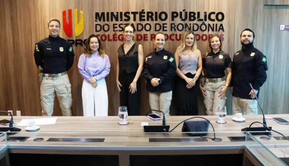 MPRO e PRF promovem campanha de prevenção à violência contra mulheres no carnaval