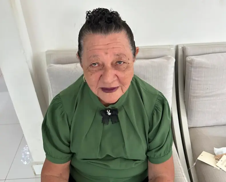 Sindeprof lamenta falecimento da servidora aposentada Maria Dolores Leal