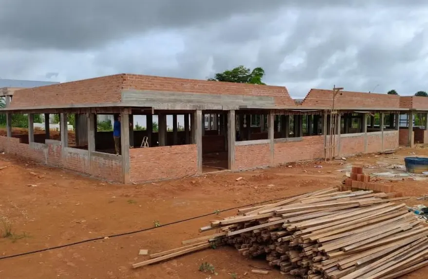 Obras da Unidade Básica de Saúde em Buritis atingem 45% de execução