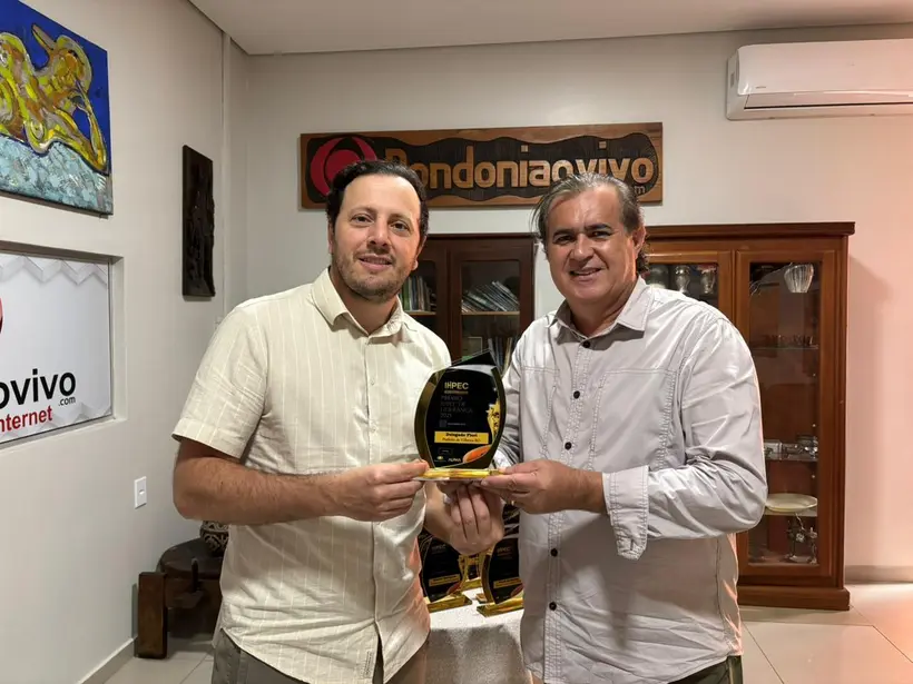 Prefeito de Vilhena Delegado Flori recebe Prêmio IHPEC de Liderança 2025