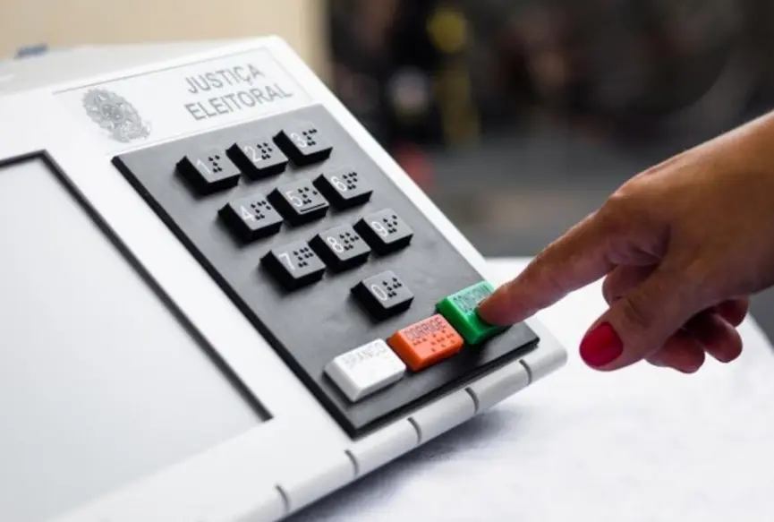 PL e PT lideram financiamento de campanha com R$ 882 milhões e R$ 618 milhões