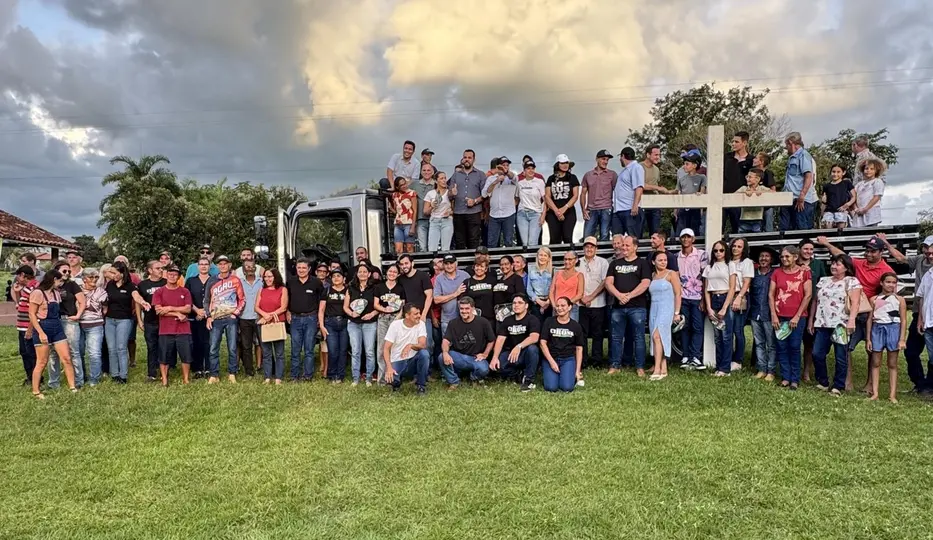 Deputado Cirone Deiró entrega caminhão para Associação Rural em Cacoal