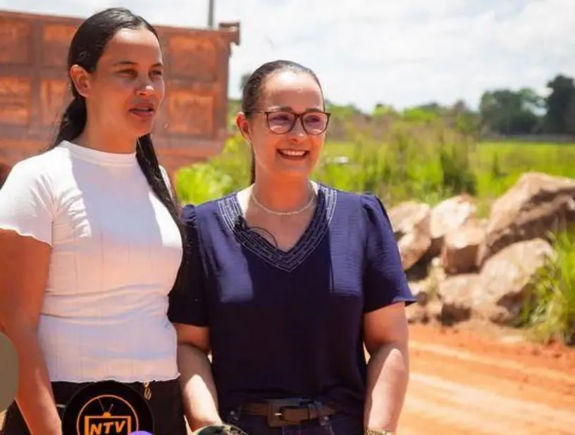 Rosangela Donadon celebra conclusão de patrolamento em rodovias de Chupinguaia