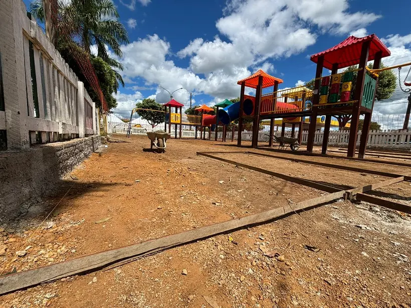 Alan Queiroz destina 30 mil para piso infantil em Buritis