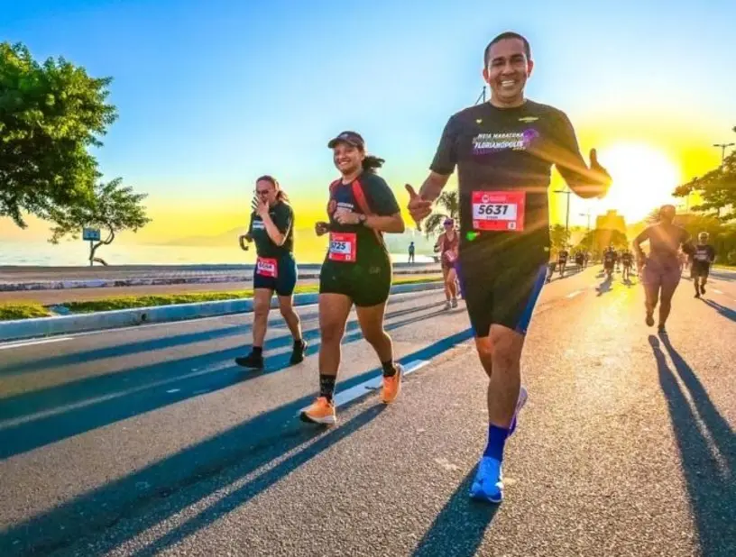 Eyder Brasil entrega Voto de Louvor a 170 atletas em Rondonia