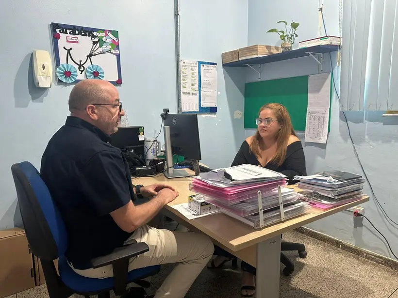 Gedeão Negreiros visita UBS do Agenor de Carvalho e ouve demandas