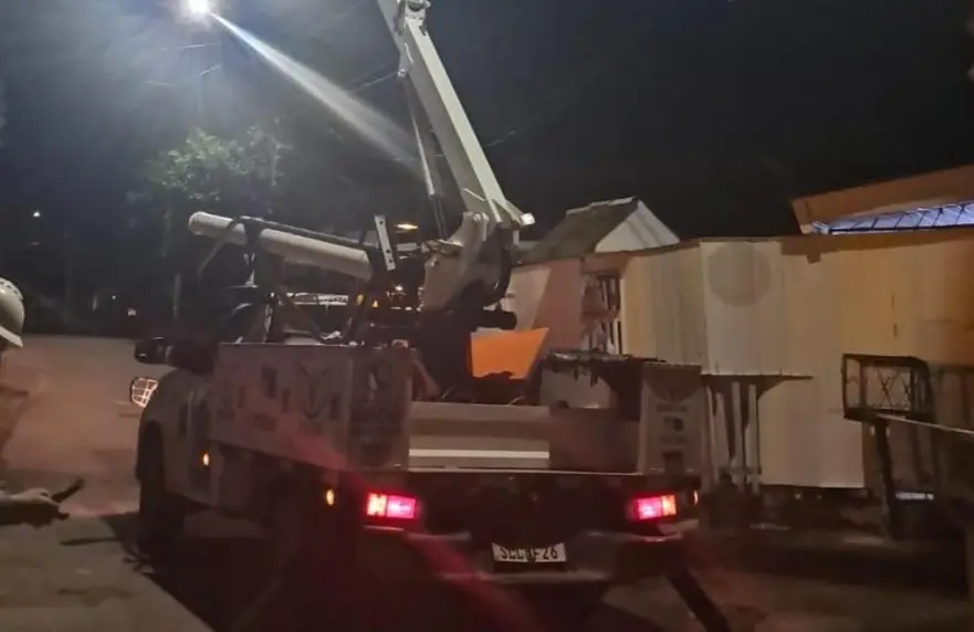 Emdur instala iluminação na ponte entre Costa e Silva e Conquista