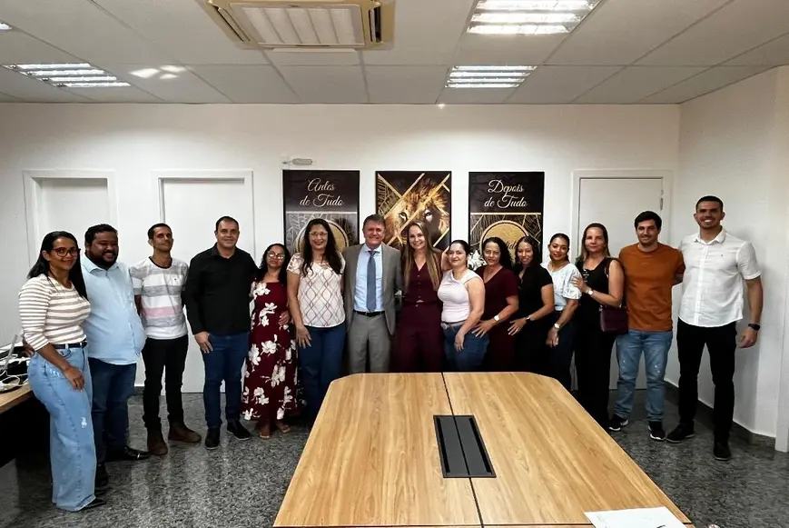 Luizinho Goebel recebe professores de Primavera RO em Porto Velho