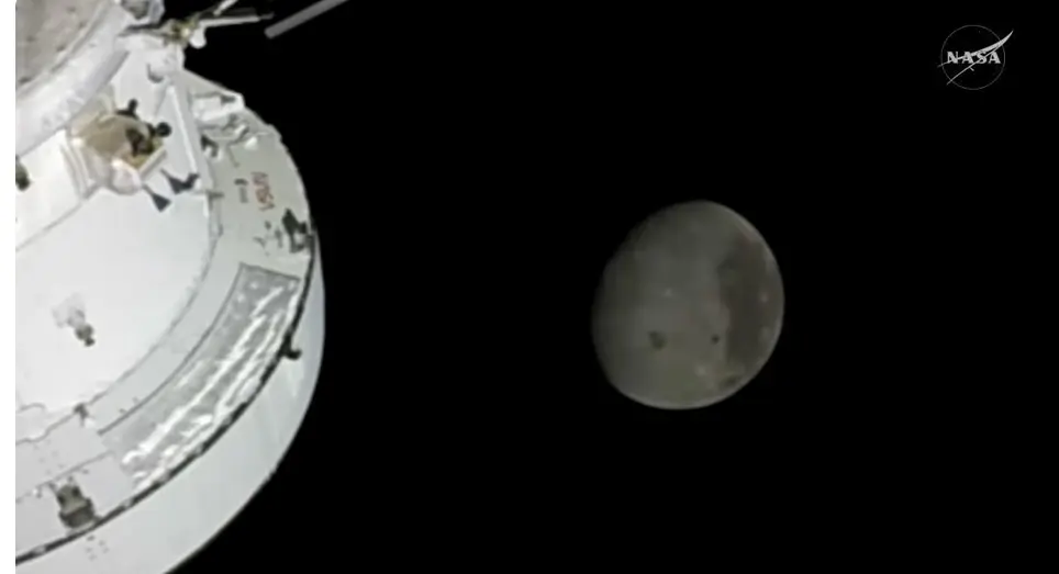 Artemis II inicia sobrevoo lunar e passagem pela face oculta
