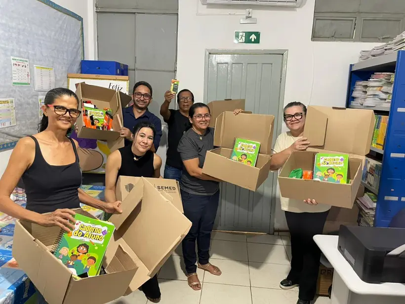 Porto Velho conclui entrega de kits para alunos com TEA e docentes