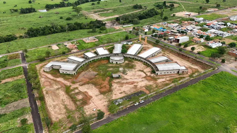 Autoridades discutem em Cacoal retomada das obras do Hospital de Greenville