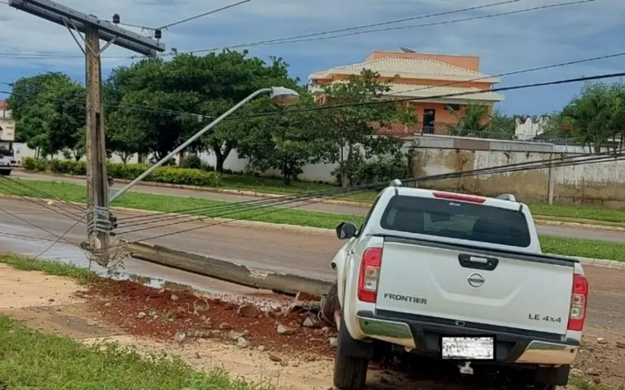 Rondônia tem mais de 190 colisões de veículos com postes em 2025