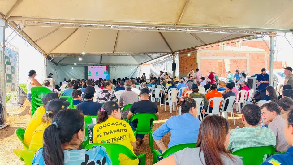 Dia de Campo de Cafeicultura em Castanheiras com 220 presentes