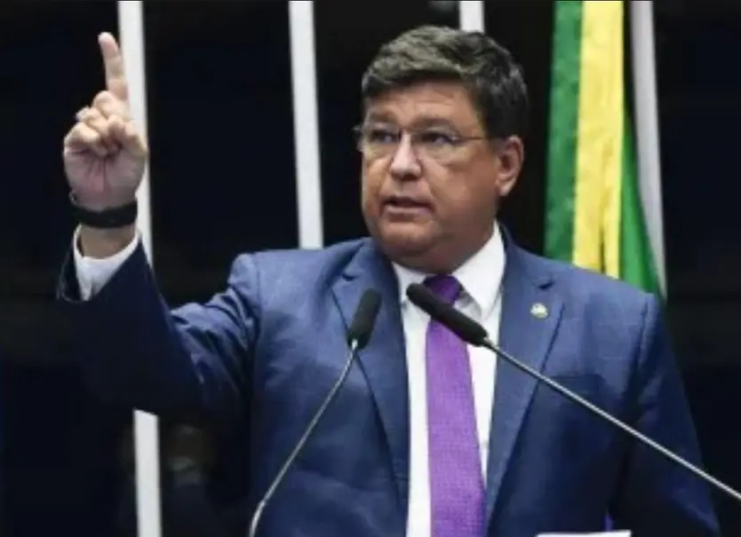 Viana pede urgencia para revogar crimes contra Estado Democratico