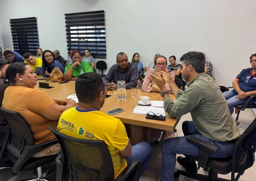 Brasília articula votação de PLs para garis e técnicos