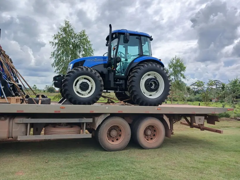 Trator para Aspronu de Nova União impulsiona agricultura familiar