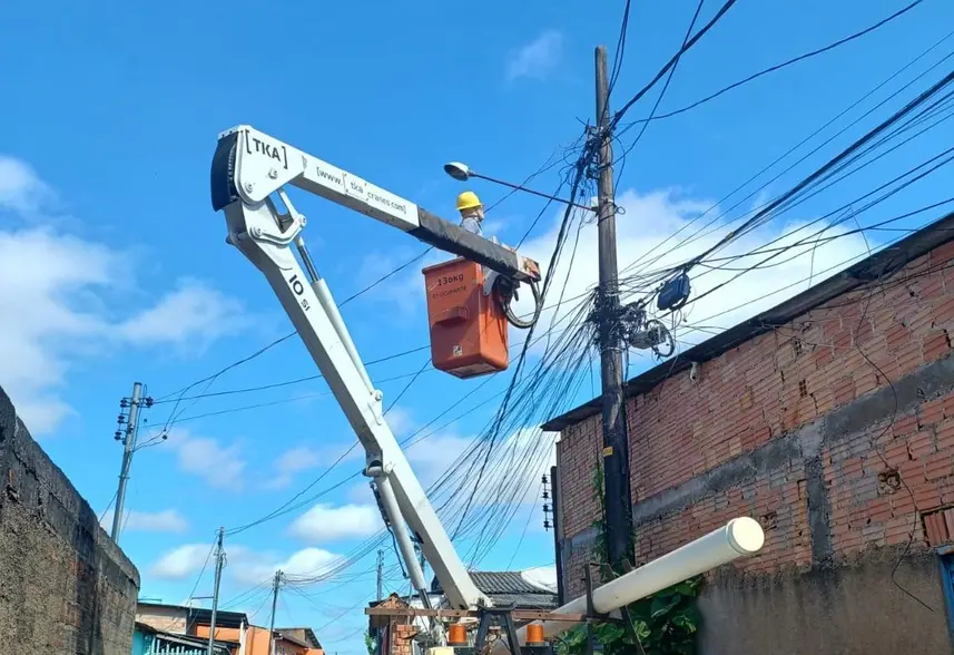 Beco Joaquim Nabuco em Santa Bárbara recebe nova iluminação