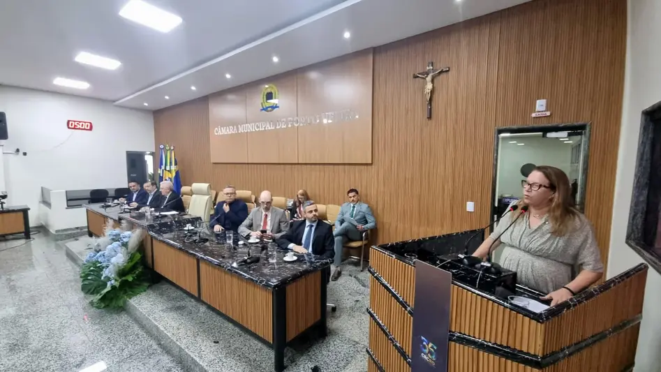 Ellis Regina homenageia CRC RO e contadores pelos 35 anos