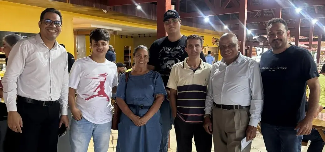 Pastor Evanildo visita Alto Paraíso e ouve população local