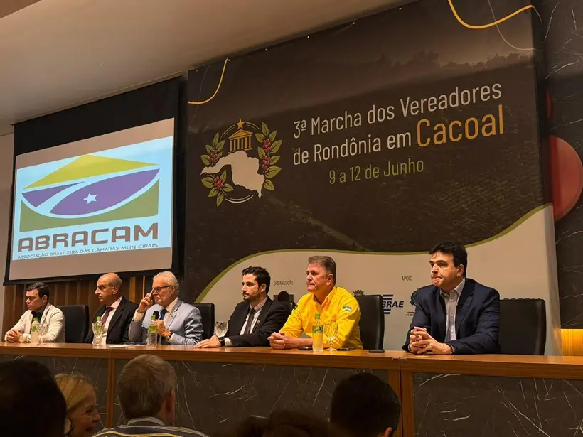 Luizinho Goebel participa da 3a Marcha dos Vereadores em Cacoal