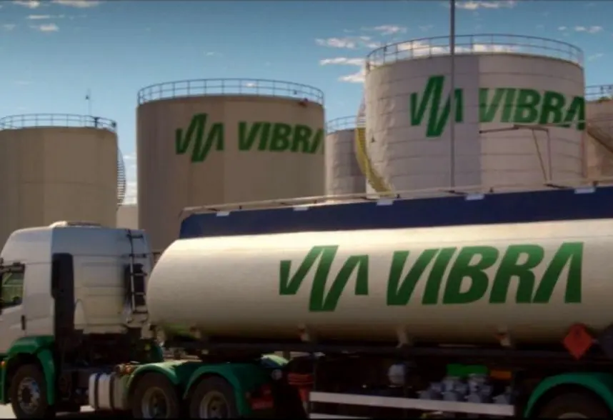 Justiça Federal proíbe Vibra Energia de sair com cargas em excesso