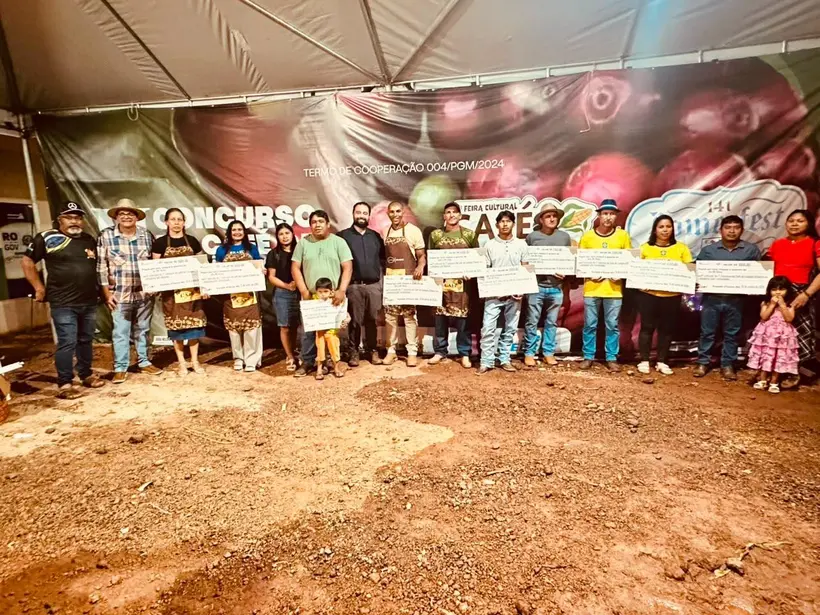 Produtores assistidos pela ATeG Faperon Senar premiados em Espigao do Oeste
