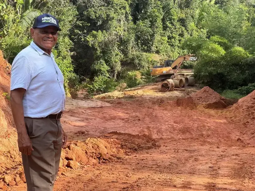 Pastor Evanildo acompanha obra definitiva no Ramal Conquista