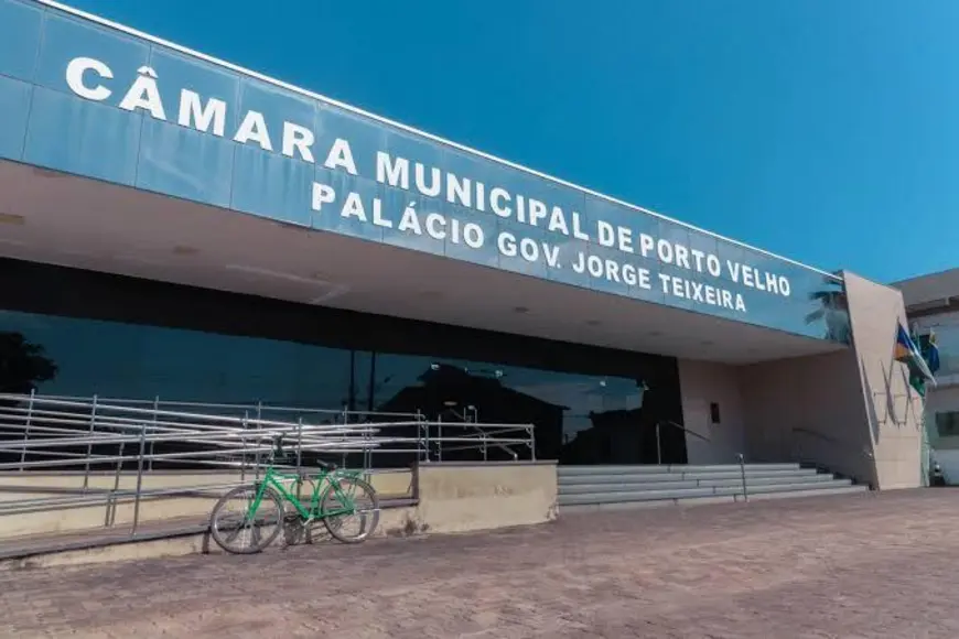 Câmara de Porto Velho reduz sessões semanais durante campanha
